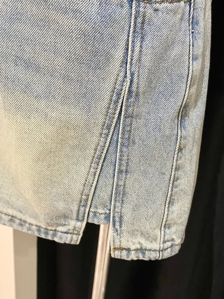 韩系复古·开衩牛仔短裙