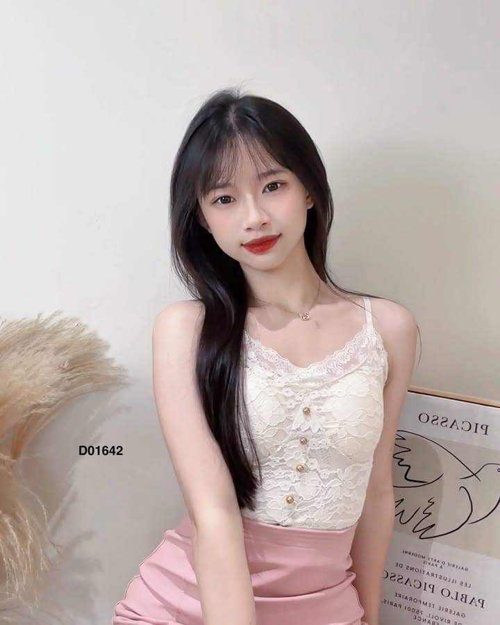 高级小金扣蕾丝边美背