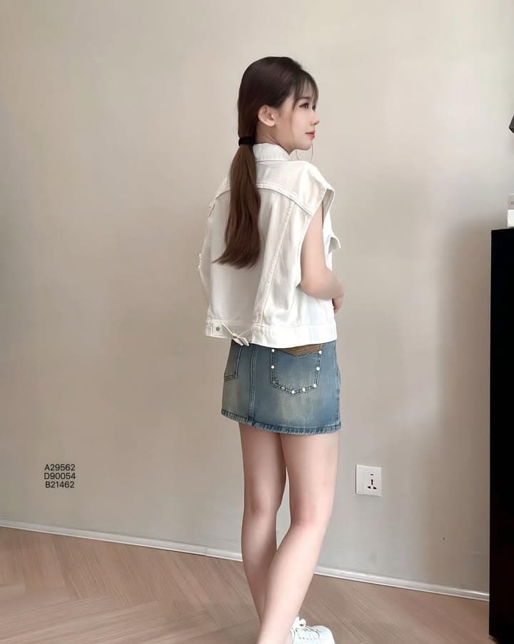 时尚“工装无袖牛仔马甲