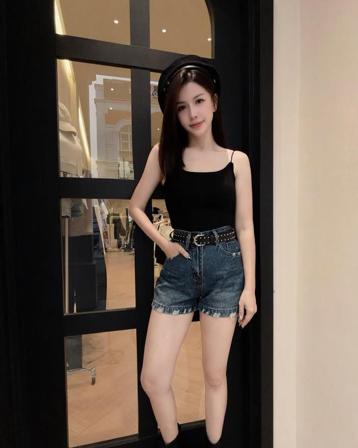 纯色系·心机露背吊带美背