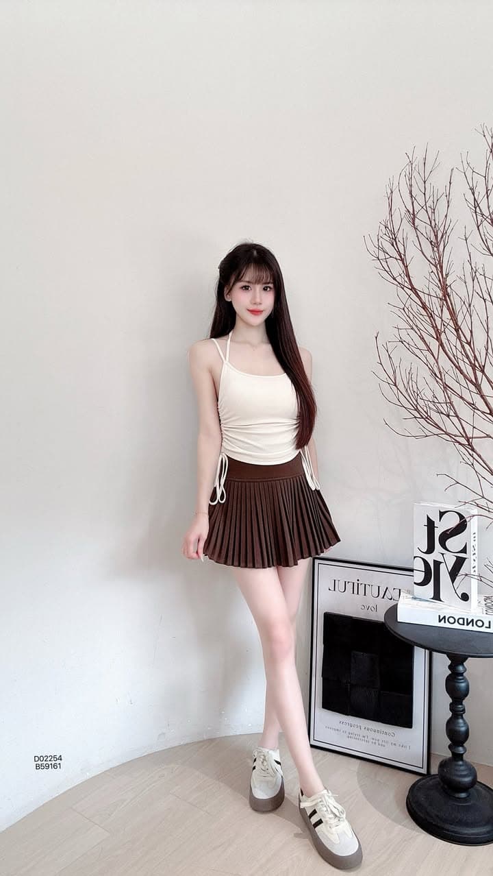 辣妹挂脖抽绳吊带背心