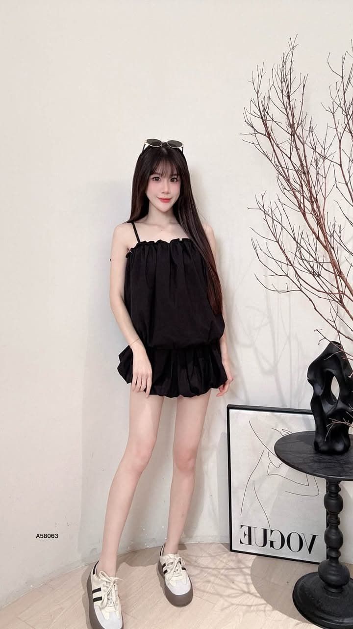 韩版减龄·吊带花苞套装