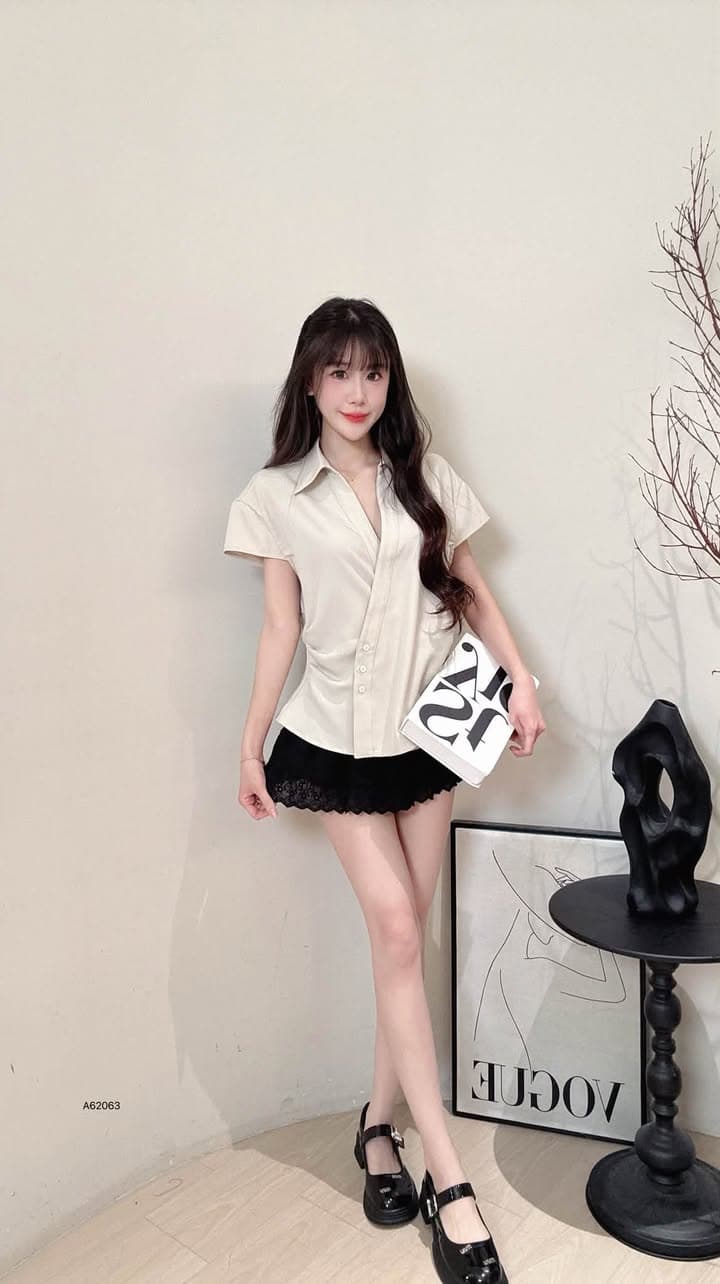 小众深V·翻领系带衬衫