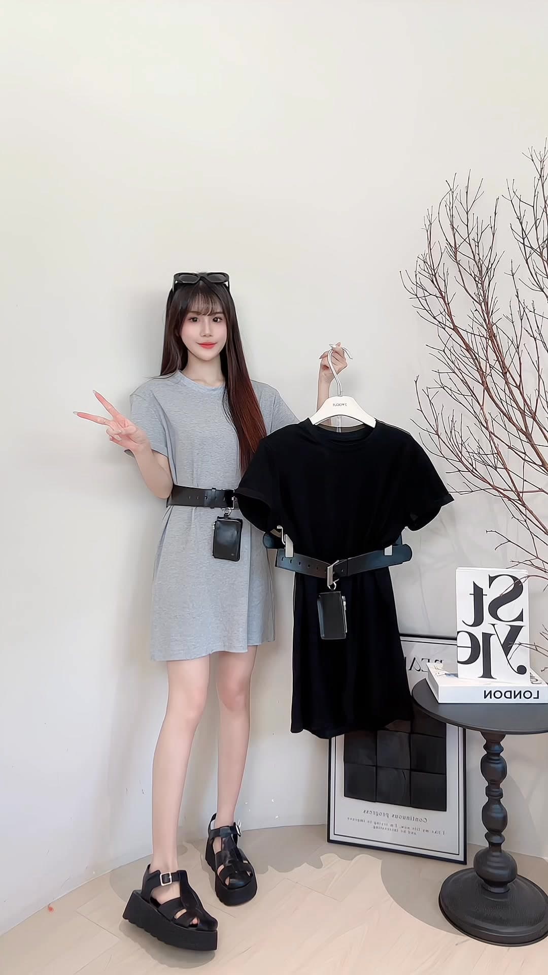 简约圆领·宽版连衣裙