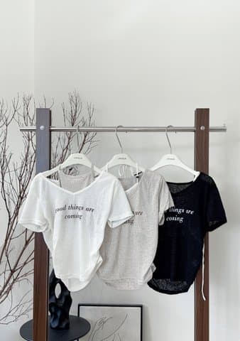 韩系休闲深V“挂脖假两件上衣”