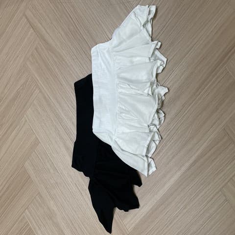 纯色百搭款不规则超短裙