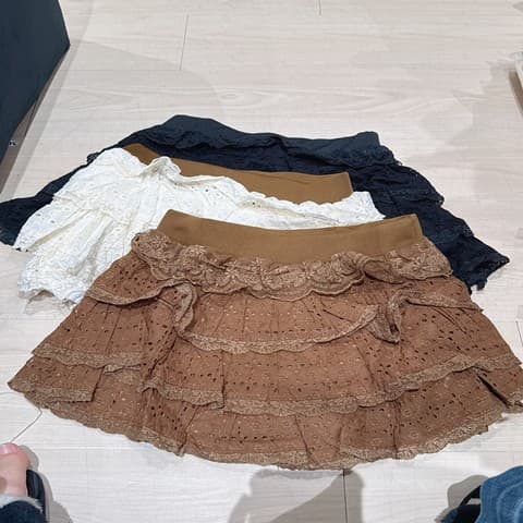 甜美芭蕾“钩花蕾丝半身裙”