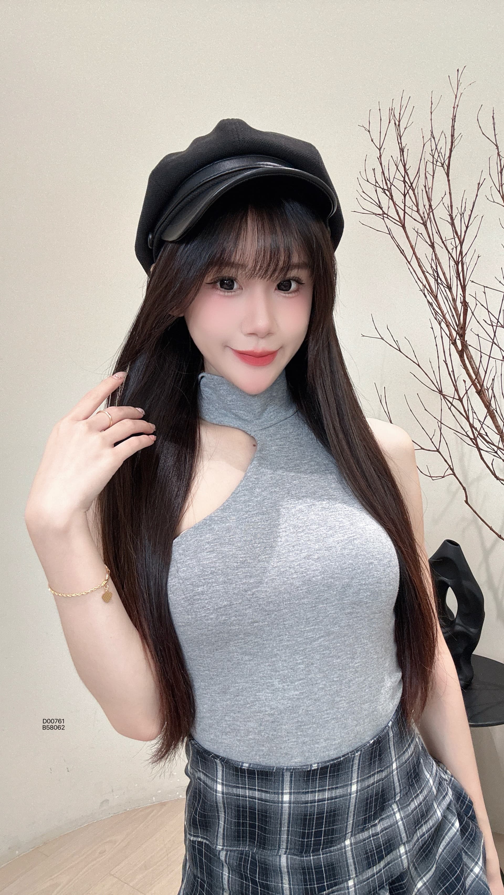 韩系百搭挖肩挂脖美背